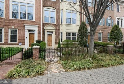 1032 N Stafford Street Arlington VA 22201