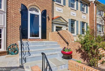 516 Council Court NE Vienna VA 22180