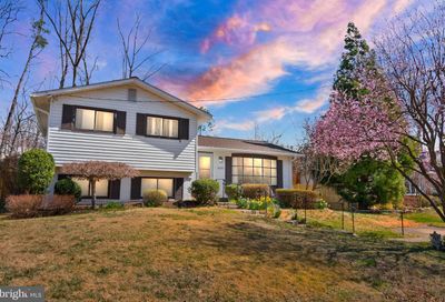 4509 Weyburn Drive Annandale VA 22003