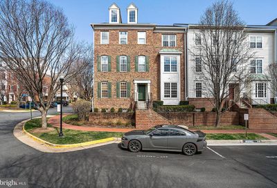 8866 Ashgrove House Lane 102 Vienna VA 22182