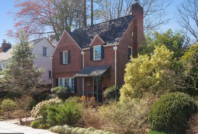 4934 46th Street NW Washington DC 20016