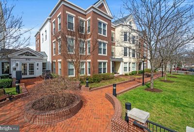 910 Powhatan Street 302n Alexandria VA 22314