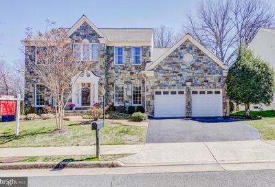 12721 Fox Woods Drive Herndon VA 20171