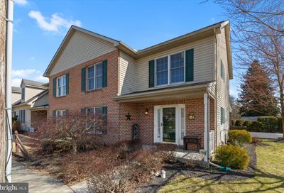 19 W Colebrook Street Manheim PA 17545