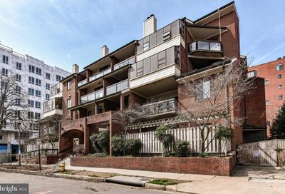 1020 N Stafford Street 109 Arlington VA 22201