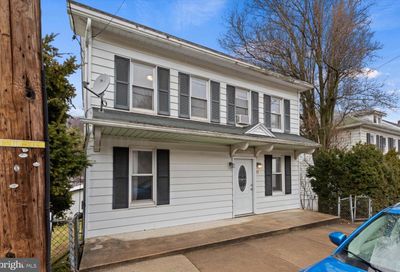 72 E Main Street Windsor PA 17366