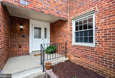 720 Hunter Court SW Vienna VA 22180