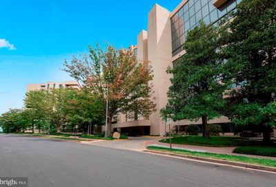 1101 S Arlington Ridge Road 704 Arlington VA 22202