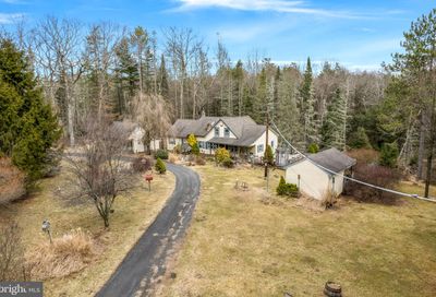 280 Lake Road Canadensis PA 18325