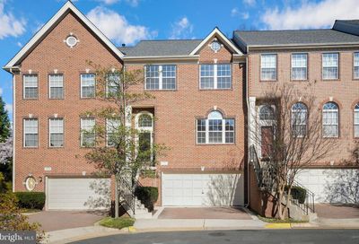 111 Lounsbury Place Falls Church VA 22046