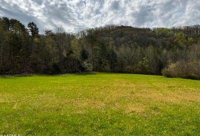 Middle Creek Rd Cosby TN 37722