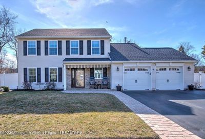 3 Nate Lane Howell NJ 07731