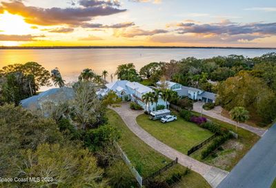 965 Oak Street Merritt Island FL 32953