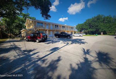 89 NW Irwin Avenue West Melbourne FL 32904