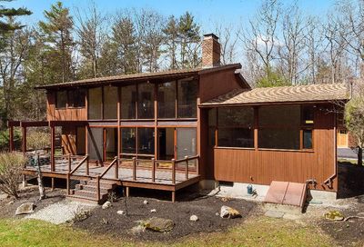 13 Hubbard Road Amherst NH 03031