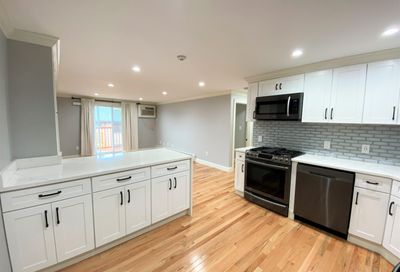 6 Lancelot Court Salem NH 03079