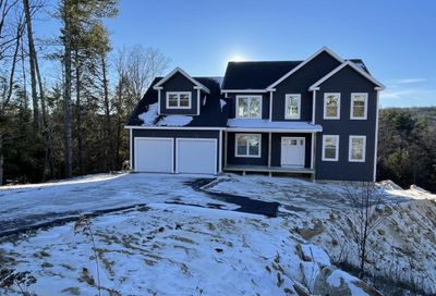 16 Sprague Mill Road Bedford NH 03110