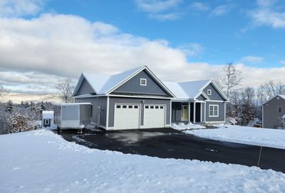 102 Brookview Drive Hooksett NH 03106