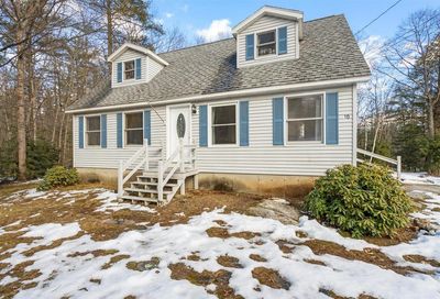 10 Helen Drive Hooksett NH 03106