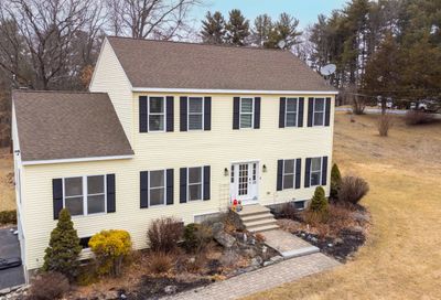 89 Pond Street Salem NH 03079