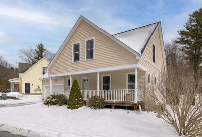 3 Izzy Lane Kittery ME 03904-5449
