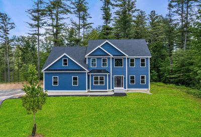 8 Lorraine Avenue Salem NH 03079