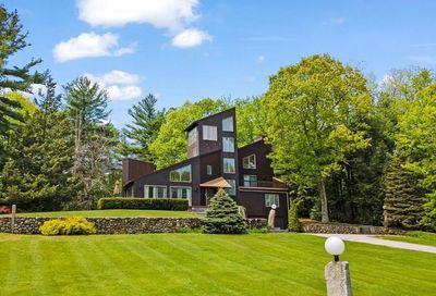 74 Cider Mill Road Bedford NH 03110