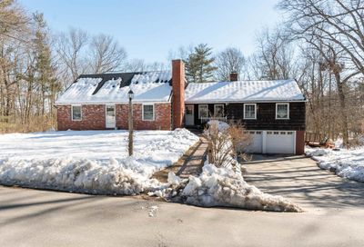 5 Pinecrest Circle Bedford NH 03110