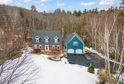 103 Hitching Post Lane Bedford NH 03110
