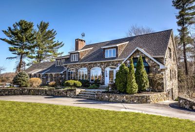 51 Depot Road Hampton Falls NH 03844