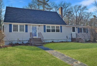 19 Royal Circle Salem NH 03079