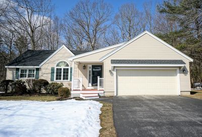 28 Julia Drive Hooksett NH 03106
