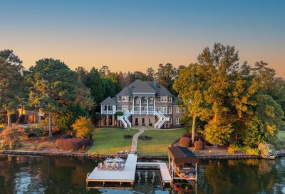 1121 PLANTATION POINT DRIVE Greensboro GA 30642