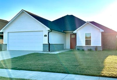 1810 Stephanie Dr Whitehouse TX 75791