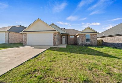 1712 Tres Dr Whitehouse TX 75791