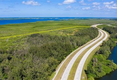 3001 Veterans Pky Cape Coral FL 33993
