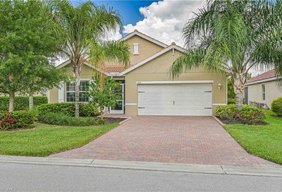 15236 Yellow Wood Dr Alva FL 33920