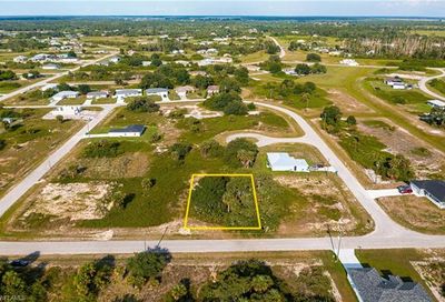 3013 Adcock Dr Labelle FL 33935