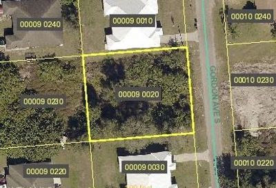 304-306 Gordon Ave S Lehigh Acres FL 33973