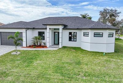 1857 Stevenson Rd North Fort Myers FL 33917