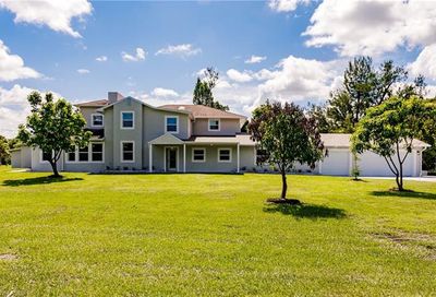 250 19th St NW Naples FL 34120