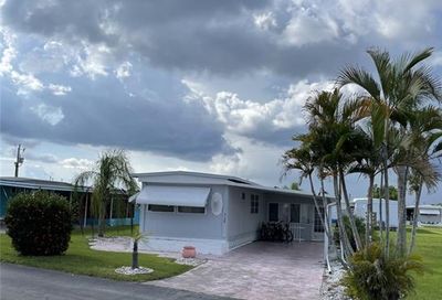 3130 Mercury Ln North Fort Myers FL 33903