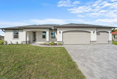 504 SW 8th Ct Cape Coral FL 33991