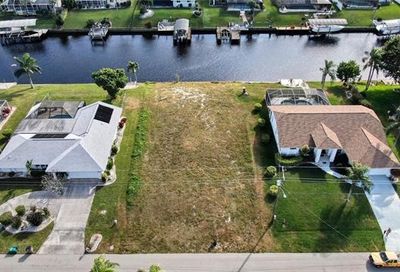 1308 SE 32nd St Cape Coral FL 33904