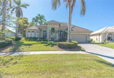 1847 Woodbine Ct Marco Island FL 34145