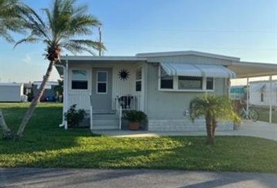 3110 Saturn Cir North Fort Myers FL 33903