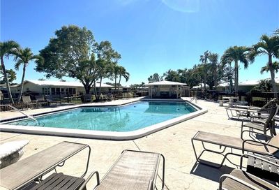 5549 Hamlet Ln Fort Myers FL 33919