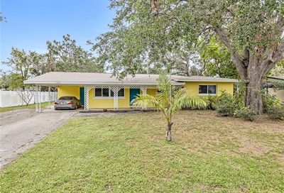 1339 Burtwood Dr Fort Myers FL 33901