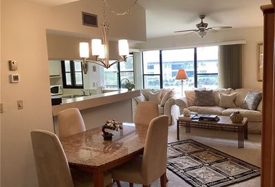 5850 Trailwinds Dr 721 Fort Myers FL 33907