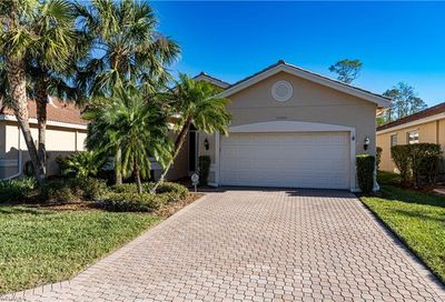 10048 Mimosa Silk Dr Fort Myers FL 33913